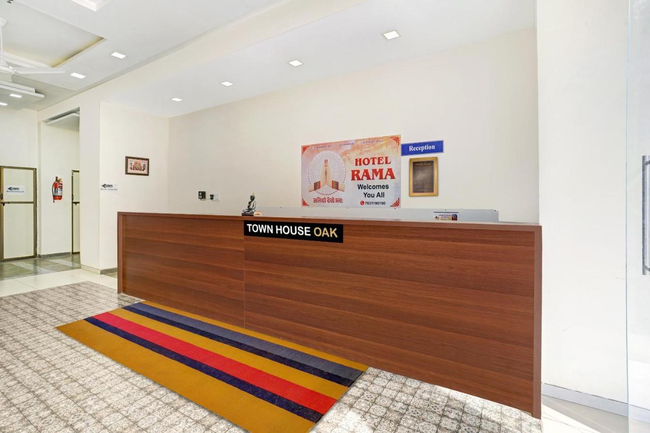 Townhouse Oak Hotel Rama 纳西克 外观 照片