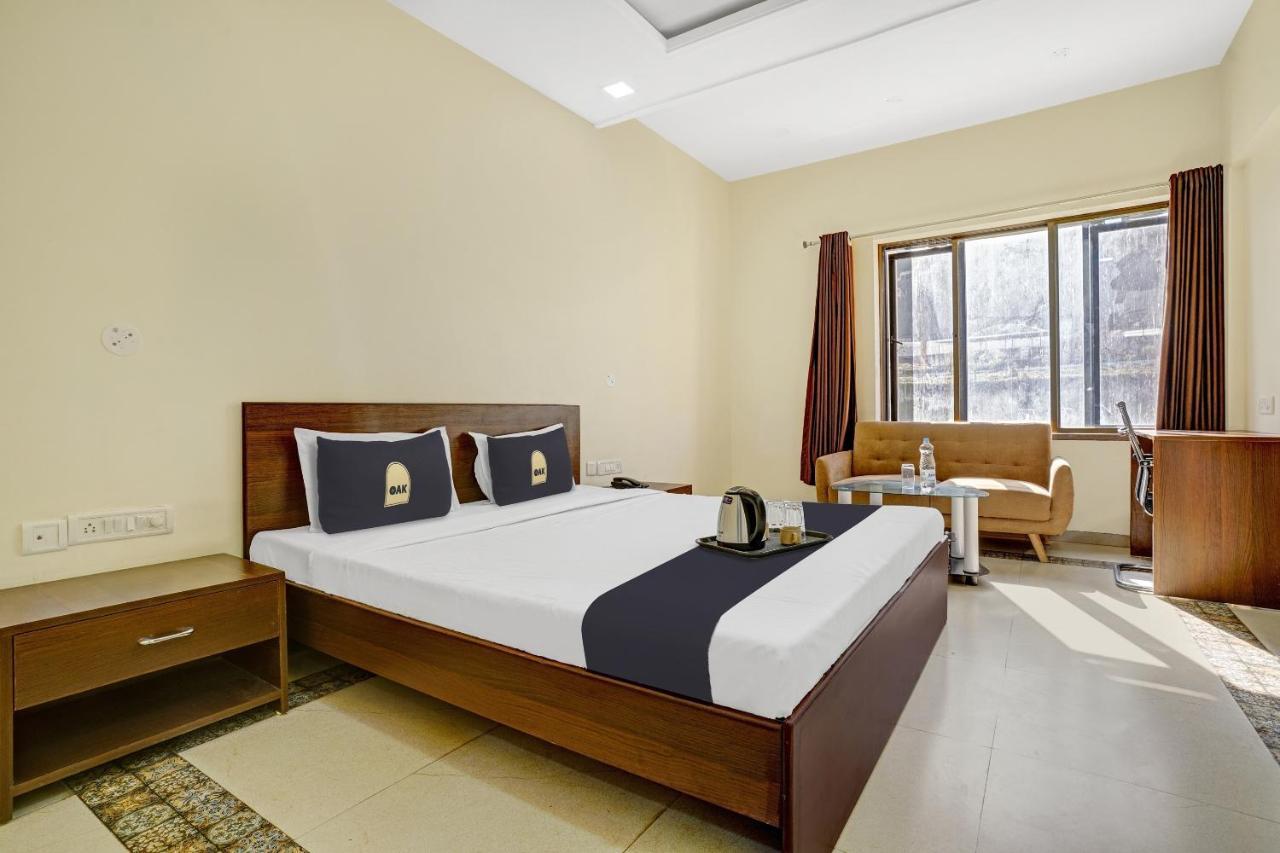 Townhouse Oak Hotel Rama 纳西克 外观 照片